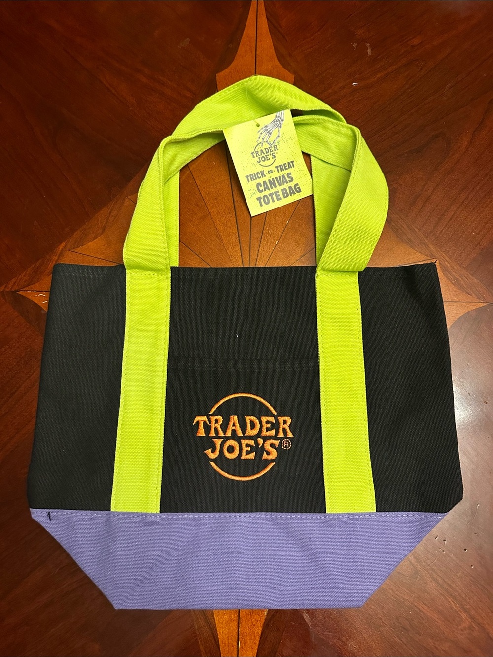 Trader Joe’s Trick-or-Treat Multicolor Canvas Tote Bag NWT 🎃
